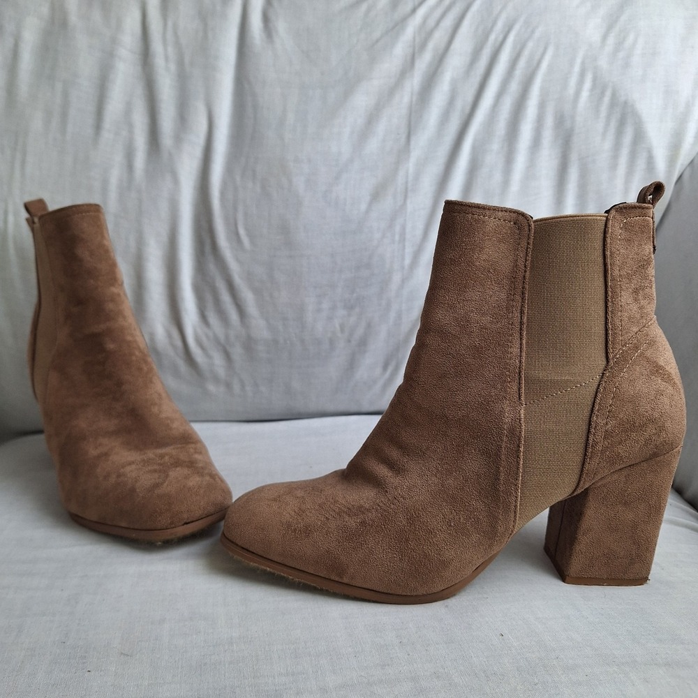 Women's US 10 Tan Heels Ankle boots Booties‎ Pierre Dumas Cammy Classic Chelsea